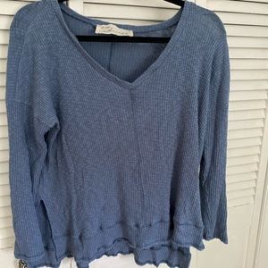 Long sleeve sweater/top